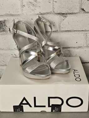 Aldo Silver Rhinestone Heels Womens 39 Platform Strappy Sandals